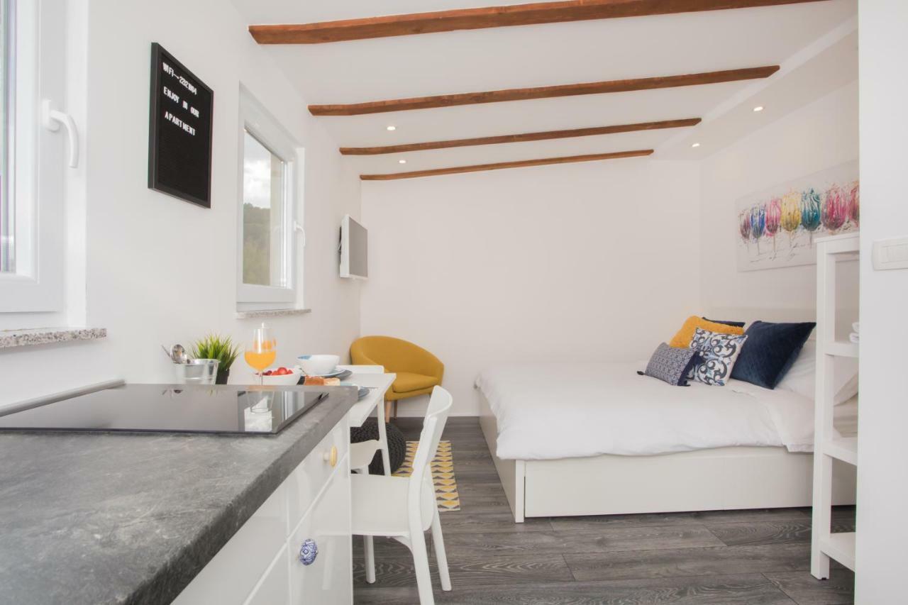 Studio Apartment Skatula สกราดิน ภายนอก รูปภาพ