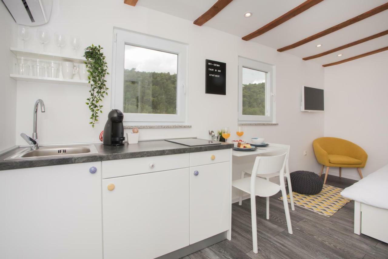 Studio Apartment Skatula สกราดิน ภายนอก รูปภาพ